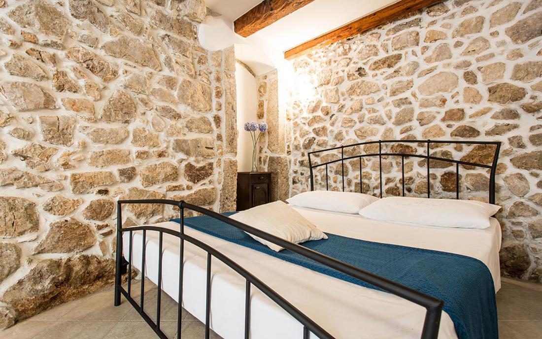 Apartment & Room Antonio Връбник Екстериор снимка