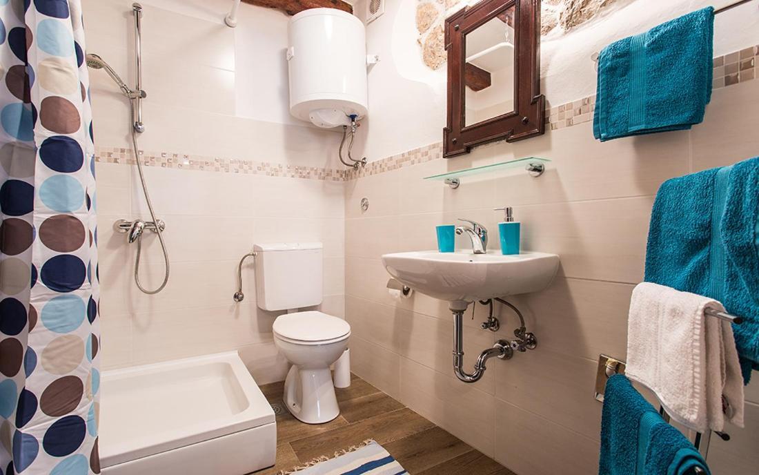 Apartment & Room Antonio Връбник Екстериор снимка