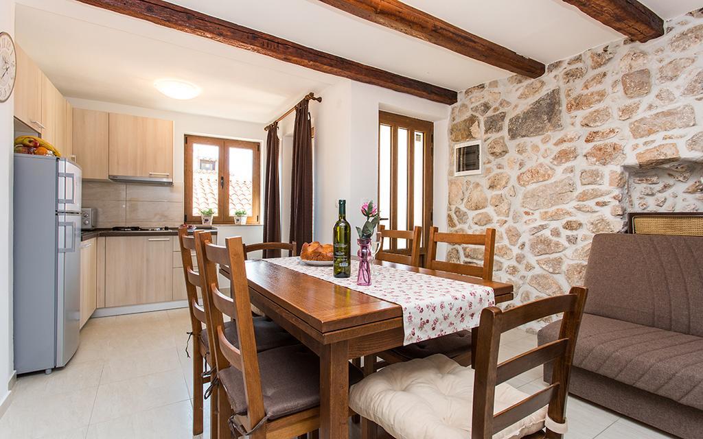 Apartment & Room Antonio Връбник Екстериор снимка