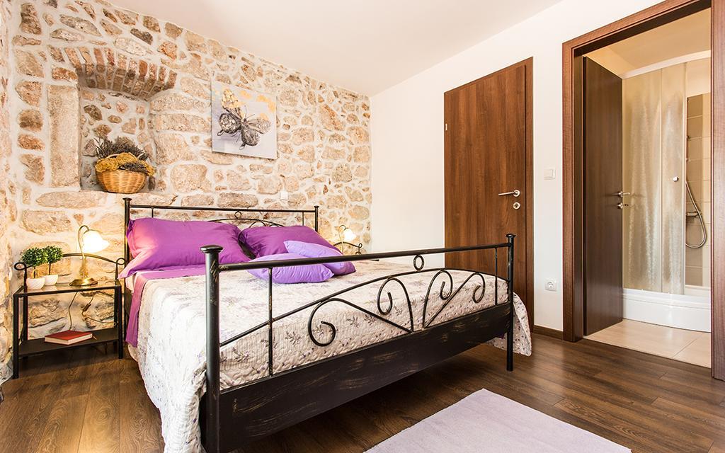 Apartment & Room Antonio Връбник Екстериор снимка