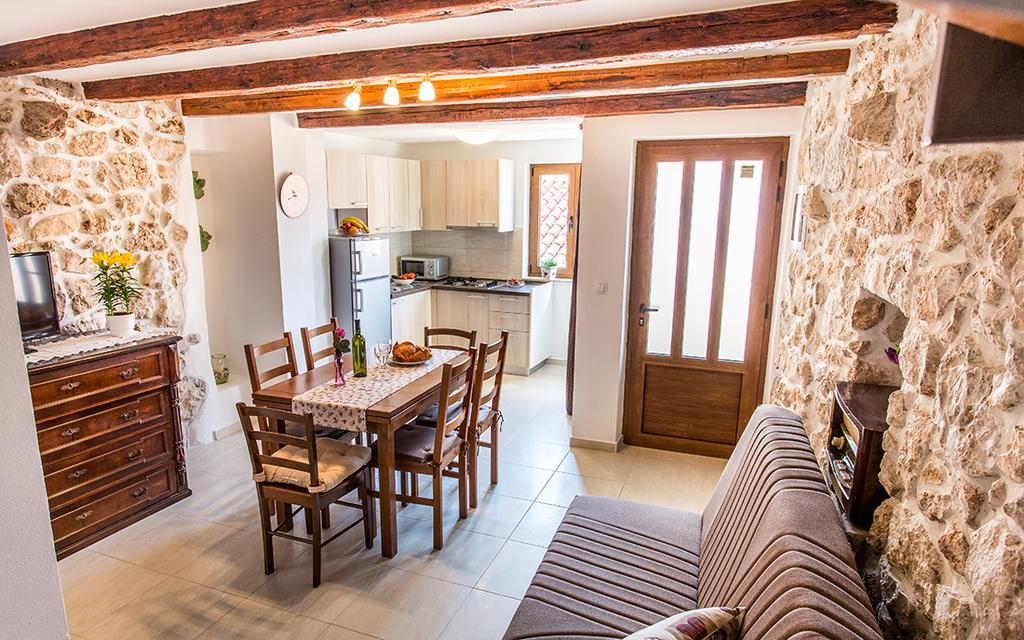 Apartment & Room Antonio Връбник Екстериор снимка